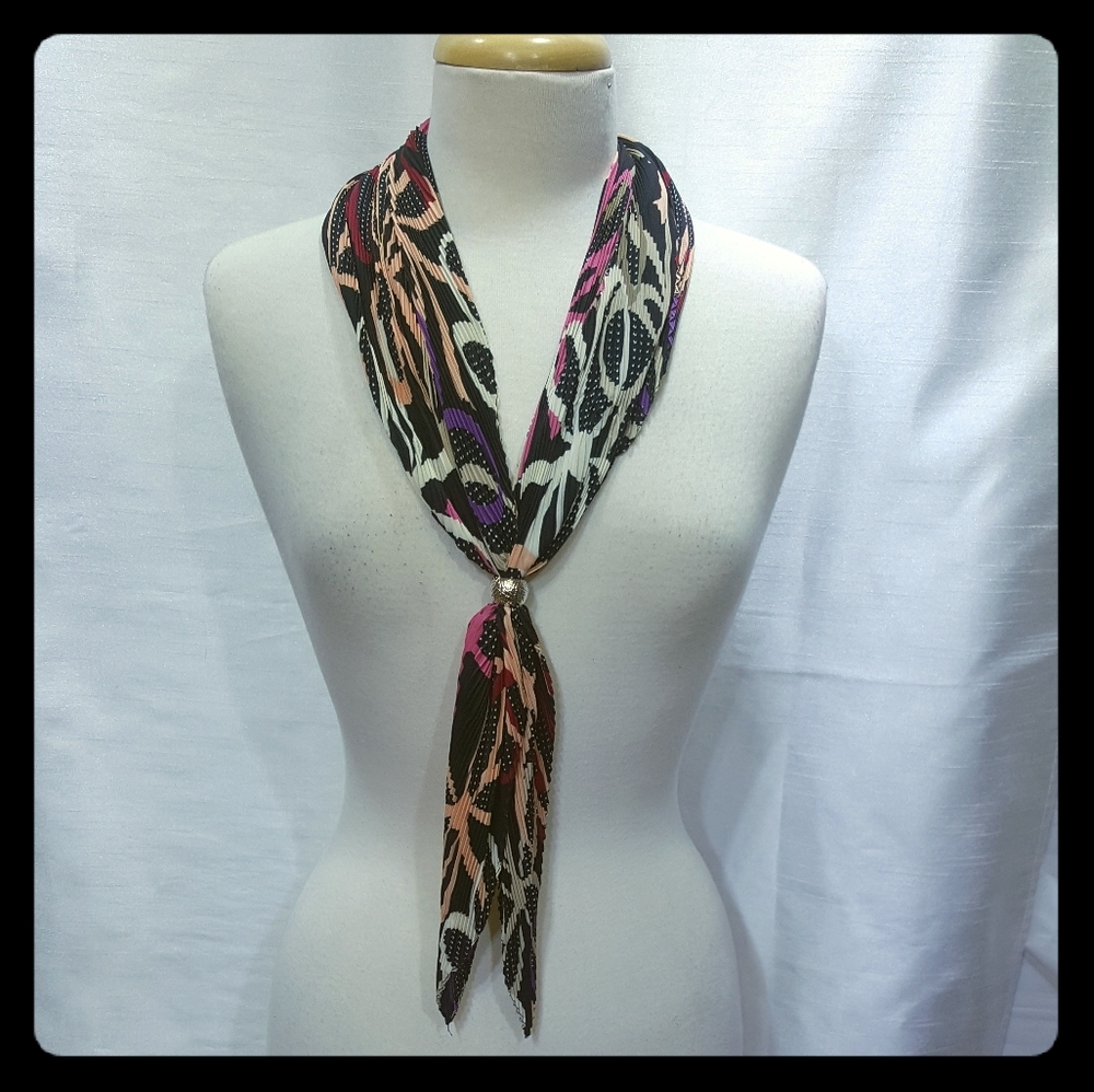 Simple and elegant colorful scarf